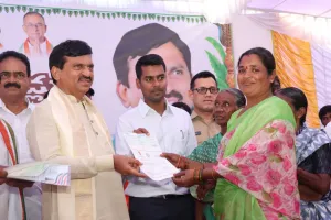 పేదల ఆత్మగౌరవానికి చిరునామాఇందిరమ్మ ఇళ్లు