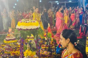 సింగపూర్ లో ఘనంగా బతుకమ్మ పండుగ వేడుకలు