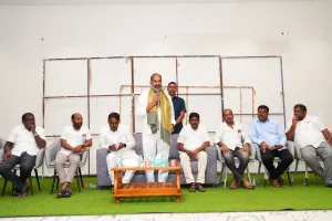 కాంగ్రెస్ కార్యకర్తలు సైనికుల్లా పని చేయాలి