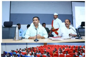 రిటర్నింగ్ అధికారుల పాత్ర కీలకం