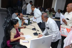 ప్రజావాణిలో వచ్చిన అర్జీలను త్వరగా పరిష్కరించండి