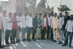 టాక్టర్ యూనియన్ అధ్యక్షునిగా సరిపల్లి కార్తీక్  