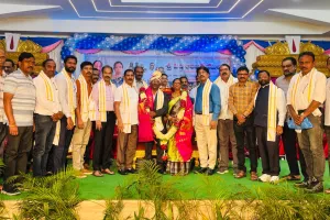 పెద్ది ఆంజనేయులు సన్మానించిన టి జి ఓ స్ 