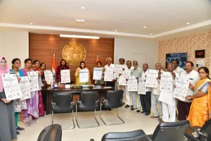 పోలంపల్లి లో  సైకిల్ల పంపిణి