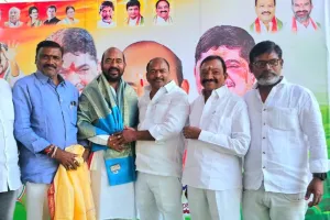 కాంగ్రెస్ పార్టీ జిల్లా అధ్యక్షులు సంగీతం శ్రీనివాస్ కు ఘనంగా సన్మానం 