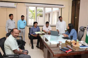 ర్యాండమైజేషన్ ద్వారా మూడవ విడత పోలింగ్ సిబ్బంది కేటాయింపు