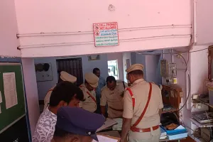 పోరుమామిళ్ల పోలిస్టేషన్ ను మైదుకూరు డిఎస్పీ ఆకస్మిక తనిఖీ