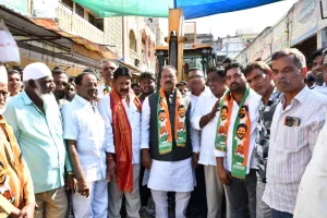 కామారెడ్డి పట్టణంలో అభివృద్ధి పనులకు శంకుస్థాపన..  