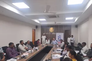 ఇసుక మిస్‌యూజ్‌పై క్రిమినల్ కేసులు నమోదు చేయాలి