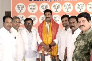 అభివృద్ధే ధ్యేయంగా.. కాలనీవాసుల చెంతకు సేవలు!