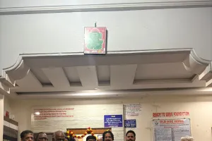 ఆర్భాటం వదిలి.. అనాథల చెంతకు!