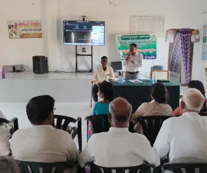 ప్రకృతి సేద్యం పై రైతులు చూపాలి 