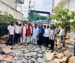 ఎల్బీనగర్‌ పాత గ్రామంలో సీసీ రోడ్ల పనులకు శ్రీకారం