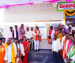 గుమ్మడిదలలో మూడు కోట్ల 13 లక్షల రూపాయల అభివృద్ధి పనులకు శ్రీకారం చుట్టిన ఎమ్మెల్యే గూడెం మహిపాల్ రెడ్డి 